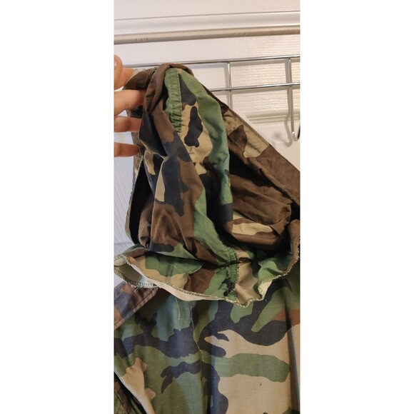 Military Coat Cold Weather Field Jacket Woodland Camo Size Medium Regular-Hooded - Picture 8 of 9